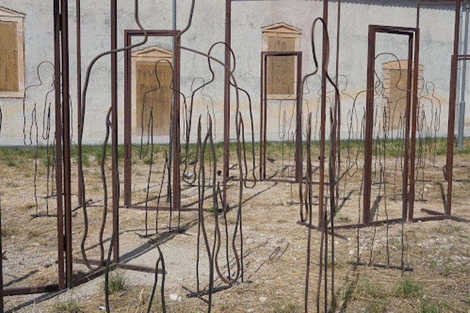 Giorgos Xenos: Two major thematic art exhibitions in Aegina